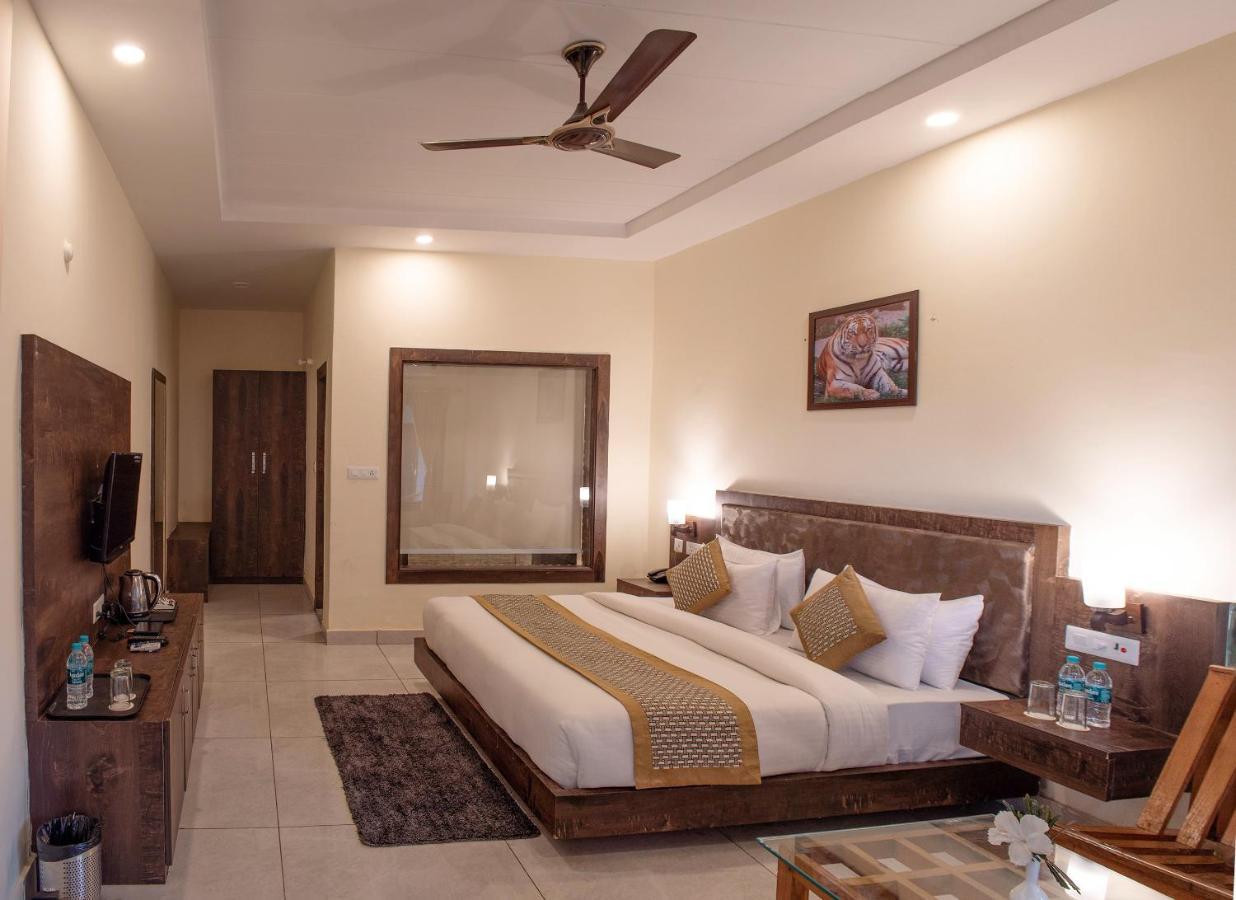 Vow Resorts & Spa, The Corbett Wilderness 兰纳加 外观 照片
